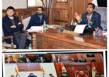 Div Com Kashmir reviews progress on key administrative matters