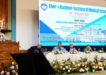 CM Omar hails SKIMS’s contribution, seeks Rs 250-cr patient-centric project