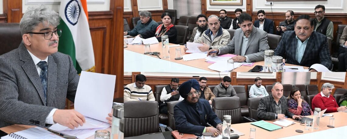 CS reviews land, infrastructure issues of JNVs, KVs