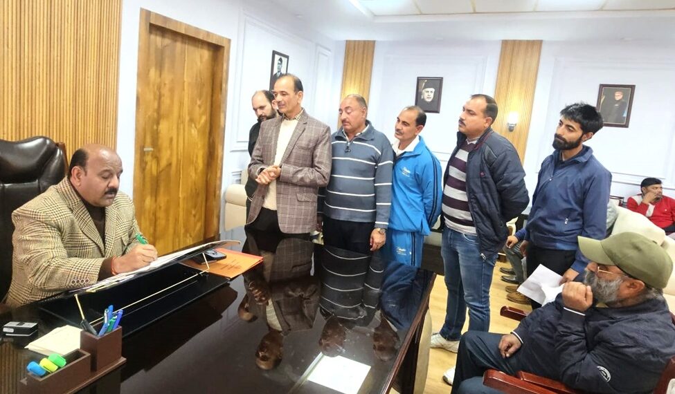 Deputy CM meets delegations in Jammu, assures prompt redress of public grievances