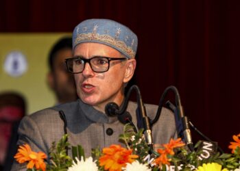 48% Sgr households enjoy 24*7 electricity: CM Omar