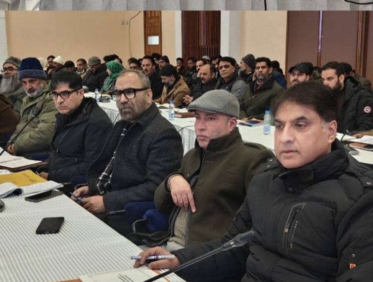 Javid Ahmad Dar reviews RDD Kashmir performance, lauds record MGNREGA gains