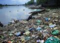 Trash fills Jhelum’s thirsty bed in Sopore