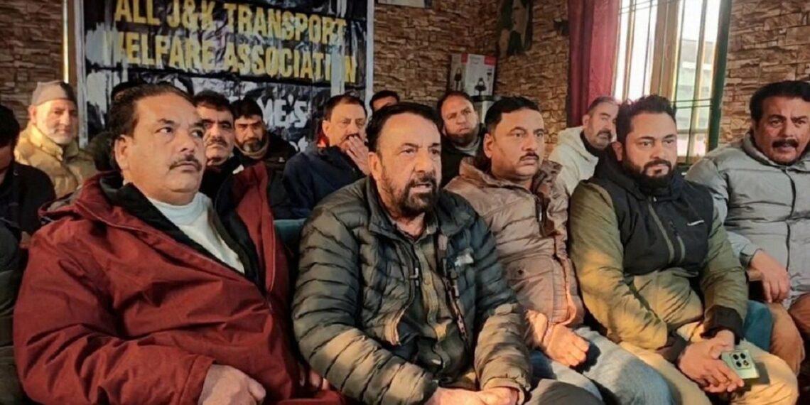 Kashmir transporters divided over Dec 15 strike