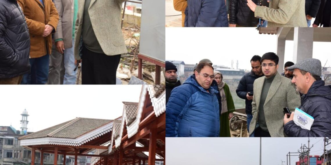 SSCL CEO reviews work on Heritage Wooden Footbridge at Amira Kadal