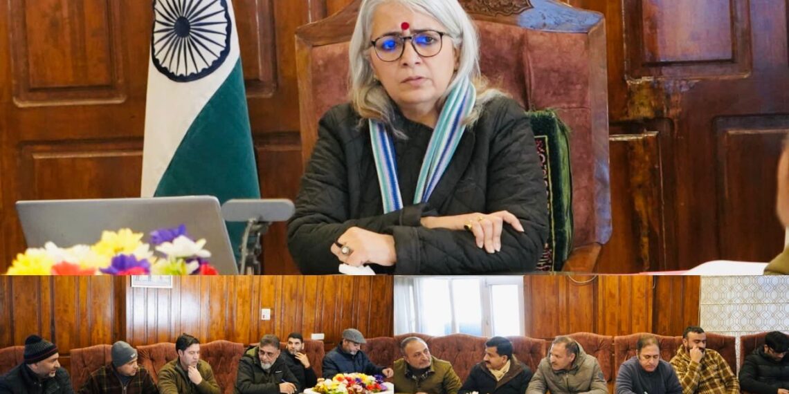 DC Bandipora reviews progress of HADP implementation