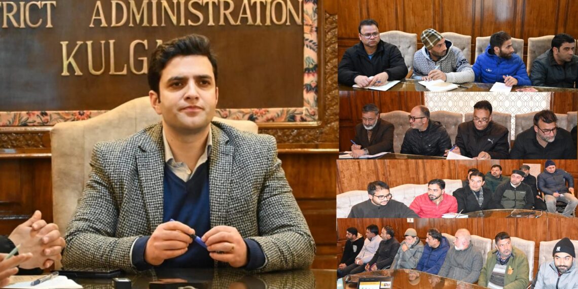 DC Kulgam reviews ‘Classes of Joy’ initiative, finalises action plan