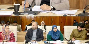 DC Srinagar reviews saturation of Govt flagship welfare schemes