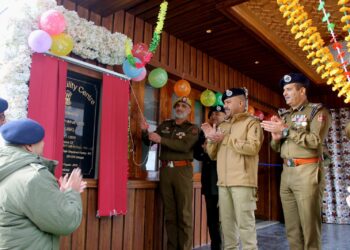 DGP Prabhat reviews security preparedness in Ganderbal