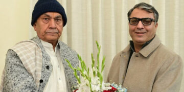 Javid Ahmed Tenga, President, Kashmir Chamber of Commerce and Industry called on Lieutenant Governor Manoj Sinha on Friday