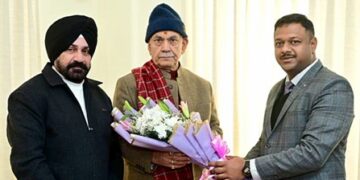 Sr DCM briefs LG on Jammu Rly Div’s achievements