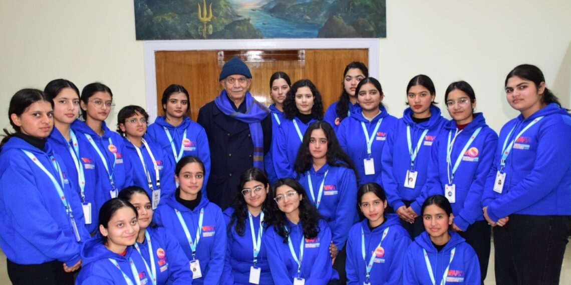 LG interacts with youth who attended Viksit Bharat Young Leaders Dialogue