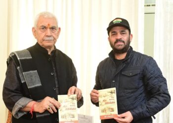 Lieutenant Governor Manoj Sinha was on Saturday presented with a book authored by M S Nazki. The title of the book is “The Battle of Hill Kaka”.
