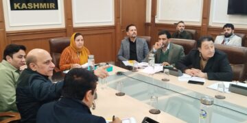 Sakeena Itoo calls for complete sanitation revamp in J&K hospitals