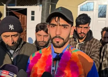 Kulgam fast bowler strikes gold in tri-series