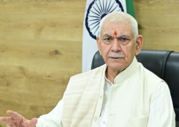 Turn varsities into powerhouses of ideas, talent: LG Sinha