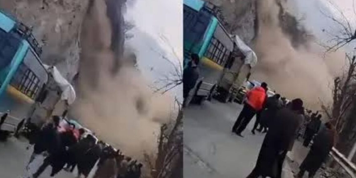 Baramulla-Uri highway hit by landslide, traffic snarled