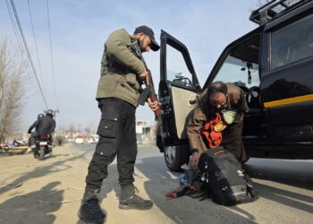 Security tightened in Srinagar ahead of R-Day