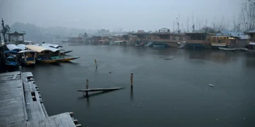 Srinagar freezes at -6°C, records season’s coldest night