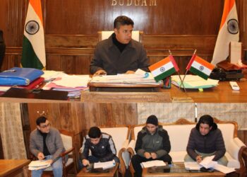DC Budgam reviews developmental works across municipal committees