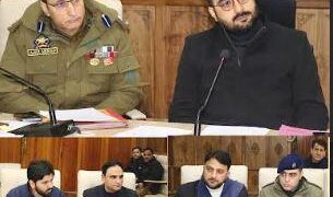 DC Srinagar chairs DRSC, DLMC meeting to strengthen road safety framework