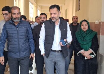 DHS Jammu reviews health facilities in Rajouri