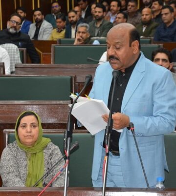 House passes grants of PWD, I&C, L&E, SD & Mining Depts