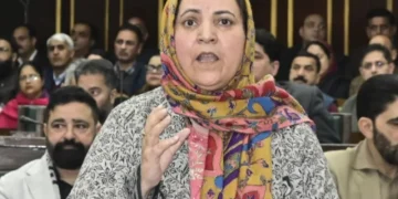 Elected representatives should focus on public issues: Sakeena Itoo