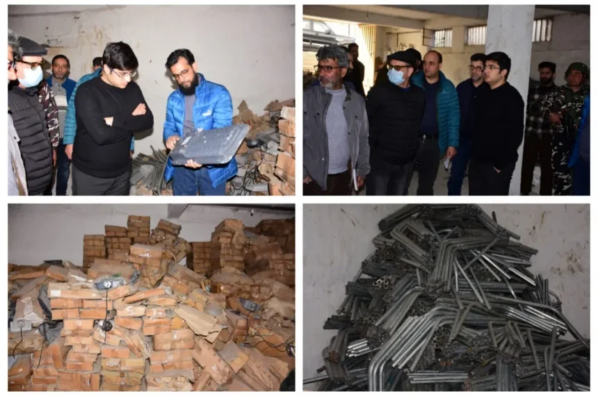 SMC Commissioner inspects EESL Lights Godown to assess quality standards