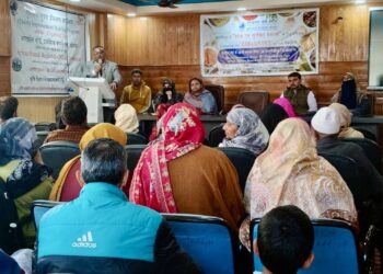 KVK Budgam holds programme on clean, safe spice production