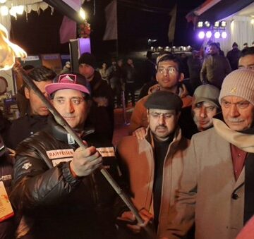 === 6th edition of Khelo India Winter Games ===  LG Sinha inaugurates Laser and Mashaal show in Gulmarg