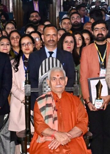 Teachers must think beyond curriculum’s rigid map: LG Sinha