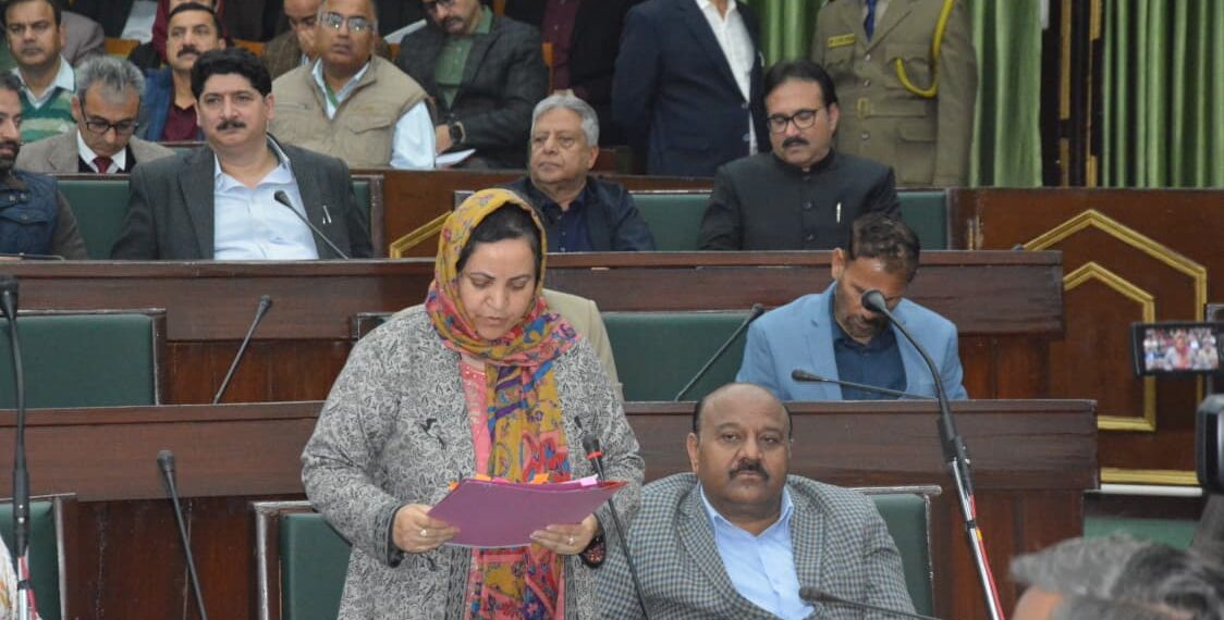 Govt prioritising enrolment growth, optimal use of resources in degree colleges in J&K: Sakeena Itoo