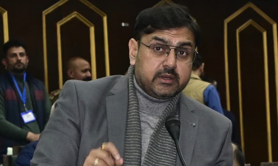 E- Bus service operates within SMR limits: Satish Sharma