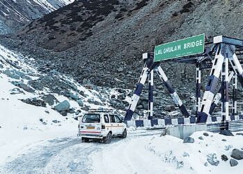 Residents urge early reopening of Mughal Road