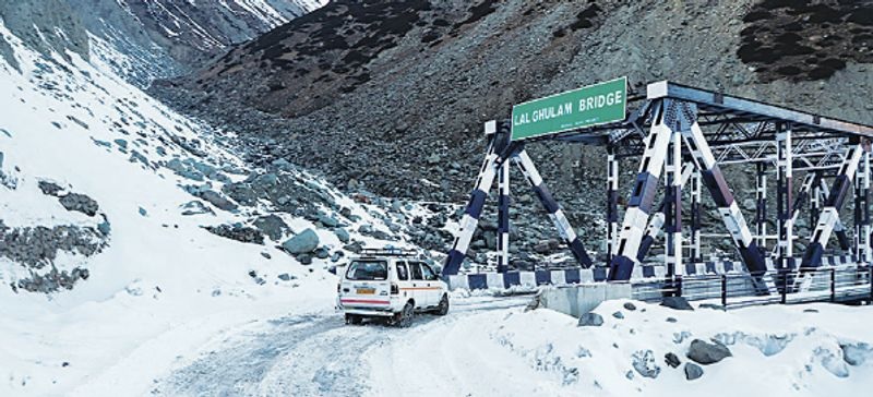 Residents urge early reopening of Mughal Road