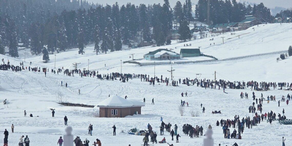 Over 95% of visitors are domestic: Dir Tourism Kashmir