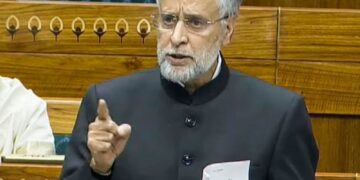 MP Mian Altaf urges Vande Bharat train stop for Anantnag