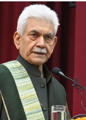 LG Sinha rings Dr Farooq, assures him thorough probe