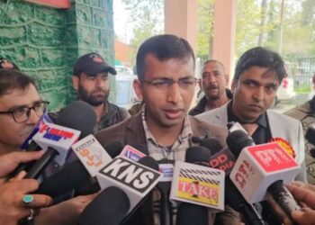 Panic buying grips Srinagar fuel stations