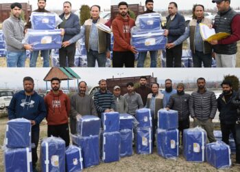 ADDC Shopian provides Ice Boxes to fishermen