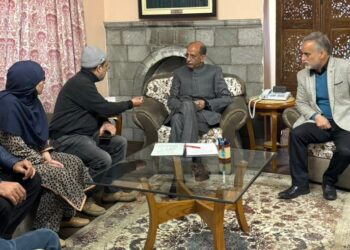 CM’s Advisor meets delegations, individuals at Raabita Office