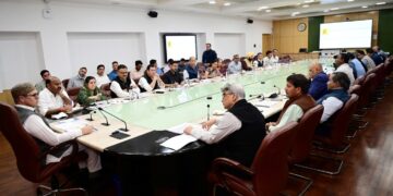 Make life easy for common citizens: CM Omar Abdullah