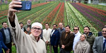 CM Omar throws open Asia’s largest tulip garden