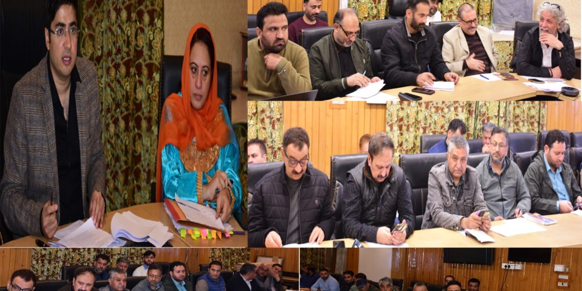 SMC Commissioner reviews preparedness for Swachh Survekshan 2025–26