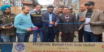 DC Kupwara inaugurates Hygienic Fish Sale Outlet in Handwara