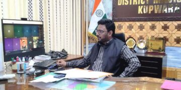 DC Kupwara reviews road safety measures, traffic management