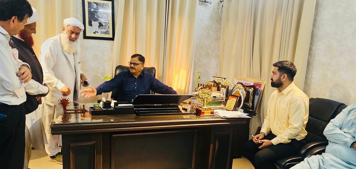 Delegations raise development issues with Javed Rana