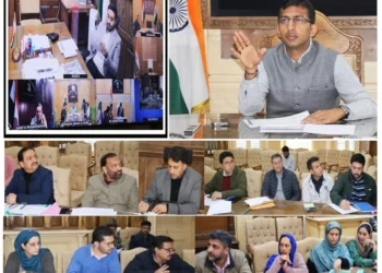 Div Com Kashmir reviews progress of transit accommodation for migrant employees
