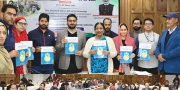 DC Srinagar reviews credit related performance of Banks